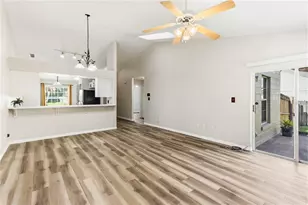 2272 Bridgewood Trail, Orlando, FL 32818 - Photo 9