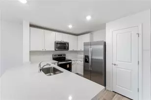 8371 Gower Trl, Wildwood, FL 34785 - Photo 9