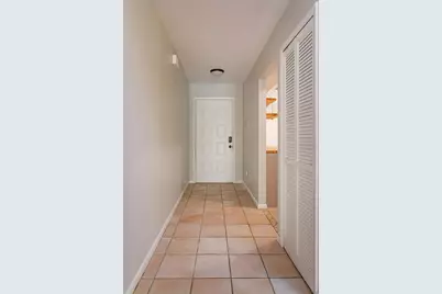 5429 Vineland Road #6F, Orlando, FL 32811 - Photo 3