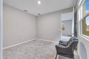 686 Heritage Sq Dr, Haines City, FL 33844 - Photo 17