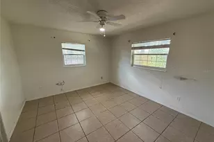 3608 Tam Dr, Orlando, FL 32808 - Photo 9