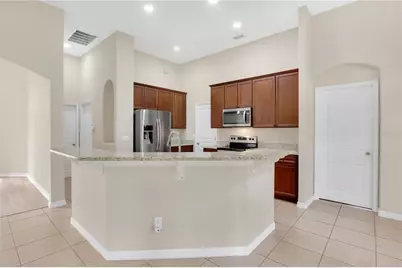 253 Beacon Pointe Drive, Ocoee, FL 34761 - Photo 9
