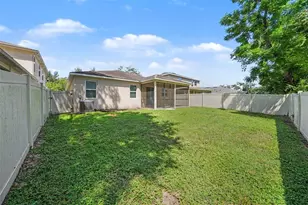 1102 Canyon Oaks Dr, Brandon, FL 33510 - Photo 23