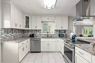 911 Alameda Dr, Longwood, FL 32750 - Photo 3