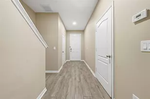 1154 Water Iris Wy, Orlando, FL 32828 - Photo 3