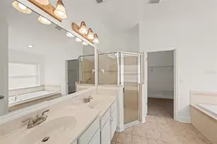 16312 Bridgecrossing Dr, Lithia, FL 33547 - Photo 13