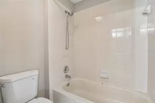 10411 Kristen Park Dr, Orlando, FL 32832 - Photo 17
