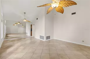 7813 Saranac Ct, Orlando, FL 32835 - Photo 9