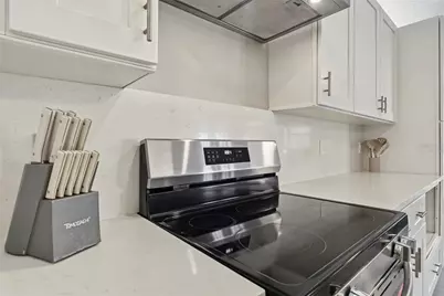9102 Floribunda Drive, Orlando, FL 32818 - Photo 17