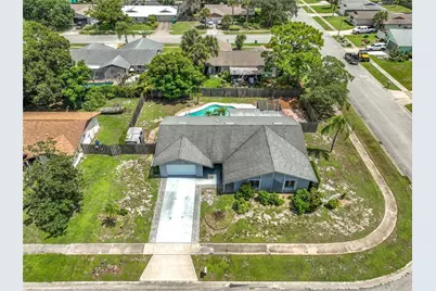 2983 Ontario Circle W, Melbourne, FL 32935 - Photo 3
