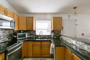 1012 Vista Palma Way, Orlando, FL 32825 - Photo 7
