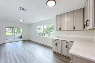 3202 Tradewinds Trail, Orlando, FL 32805 - Photo 9