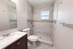 121 Inwood Cir, Brandon, FL 33510 - Photo 13