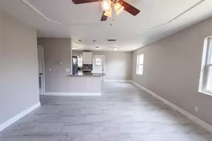 121 Inwood Cir, Brandon, FL 33510 - Photo 7