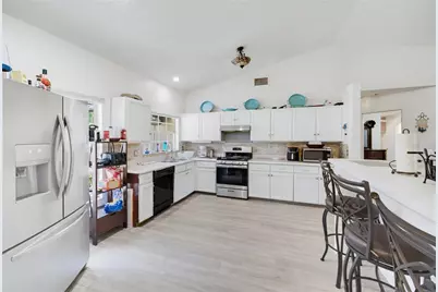 15904 Lake Orienta Court, Clermont, FL 34711 - Photo 11