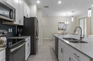 4804 Lullaby Ln, Kissimmee, FL 34746 - Photo 9