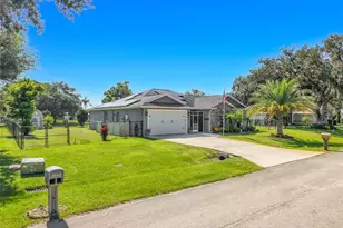 108 Oak Knolls Cir, Sebring, FL 33876 - Photo 3