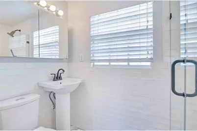 2102 Harrison Avenue, Orlando, FL 32804 - Photo 11