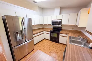 1008 Lynbrook St NW, Palm Bay, FL 32907 - Photo 9