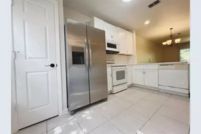 5308 Hawkstone Dr, Sanford, FL 32771 - Photo 9