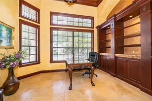 2313 Roat Dr, Orlando, FL 32835 - Photo 9