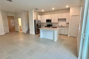 2557 Skyline Loop, Kissimmee, FL 34758 - Photo 5