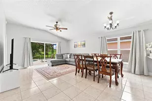 2537 Chatham Cir, Kissimmee, FL 34746 - Photo 13