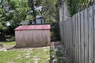 2421 Omaha Dr, Deltona, FL 32738 - Photo 17
