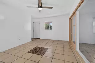 208 Palmyra Dr, Orlando, FL 32807 - Photo 7