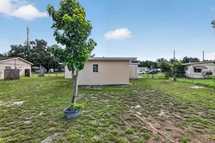 208 Palmyra Dr, Orlando, FL 32807 - Photo 47