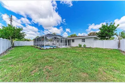3207 19th Avenue W, Bradenton, FL 34205 - Photo 13