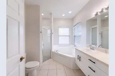 7414 39th Court E, Sarasota, FL 34243 - Photo 29