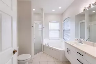 7414 39th Ct E, Sarasota, FL 34243 - Photo 29