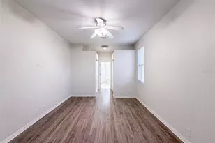 7414 39th Ct E, Sarasota, FL 34243 - Photo 23