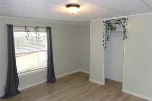 135 Sportsman Rd, Satsuma, FL 32189 - Photo 11