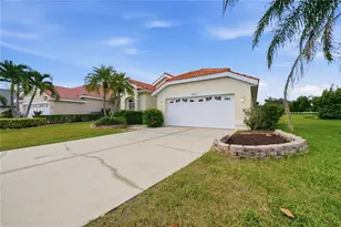 6817 Superior St Cir, Sarasota, FL 34243 - Photo 3