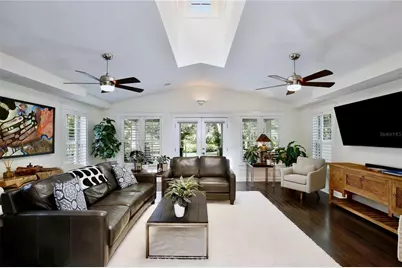 121 Rosearden Drive, Orlando, FL 32803 - Photo 9