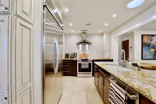 121 Rosearden Dr, Orlando, FL 32803 - Photo 13