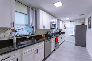 1050 Herman Ave, Orlando, FL 32803 - Photo 17