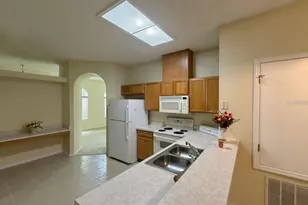 10130 Shadow Creek Dr, Orlando, FL 32832 - Photo 5