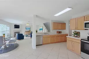 831 Horseshoe Falls Dr, Orlando, FL 32828 - Photo 9