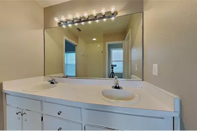 [Address not provided], Valrico, FL 33596 - Photo 9