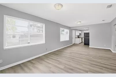 1743 30th Street S, Saint Petersburg, FL 33712 - Photo 11