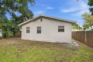 1743 30th St S, Saint Petersburg, FL 33712 - Photo 39