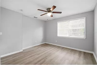 1743 30th Street S, Saint Petersburg, FL 33712 - Photo 29