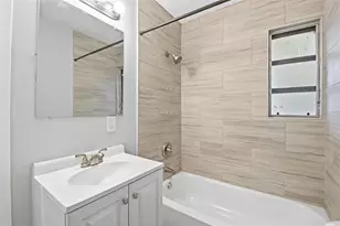1743 30th St S, Saint Petersburg, FL 33712 - Photo 37