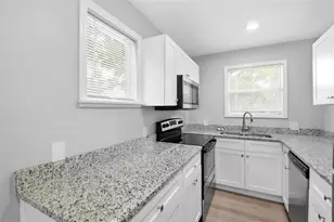 1743 30th St S, Saint Petersburg, FL 33712 - Photo 21