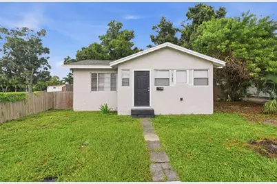 1743 30th Street S, Saint Petersburg, FL 33712 - Photo 1