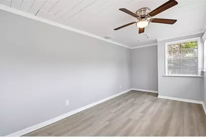 1743 30th Street S, Saint Petersburg, FL 33712 - Photo 9