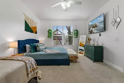 2930 W Rogers Avenue, Tampa, FL 33611 - Photo 15